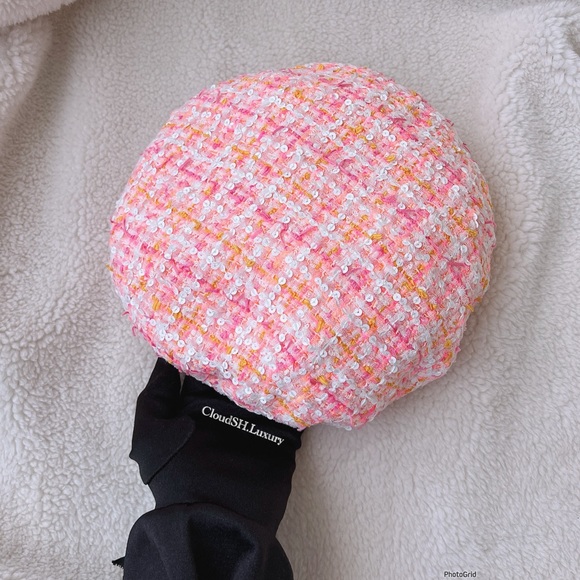 Auth Chanel 19C Runway Pink Tweed CC logo Beret -Size. M - Picture 4 of 9